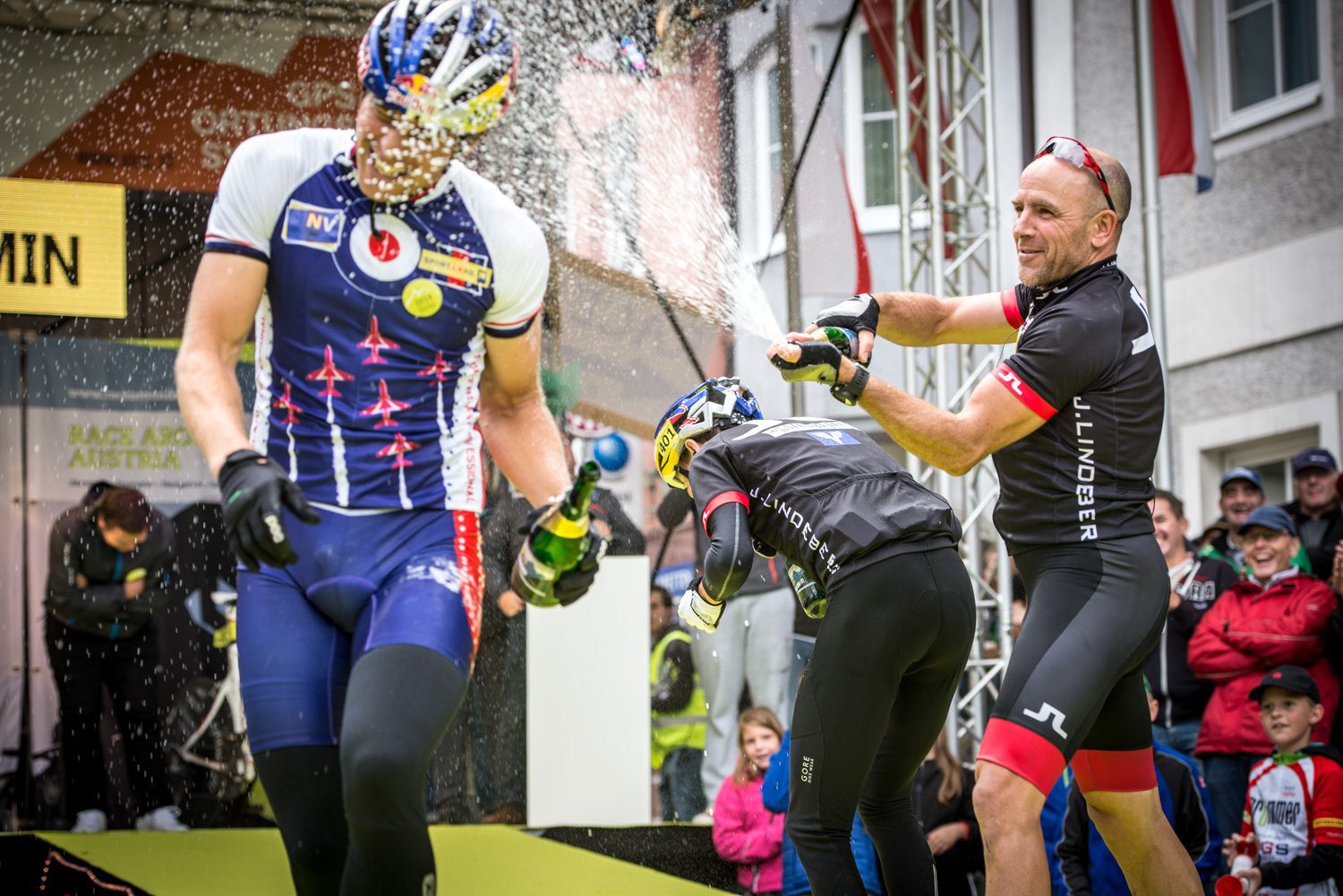 Red Bull Team at Race Around Austria 2014, Andreas Goldberger,Sportfotografie, Land Salzburg, Lorenz Masser
