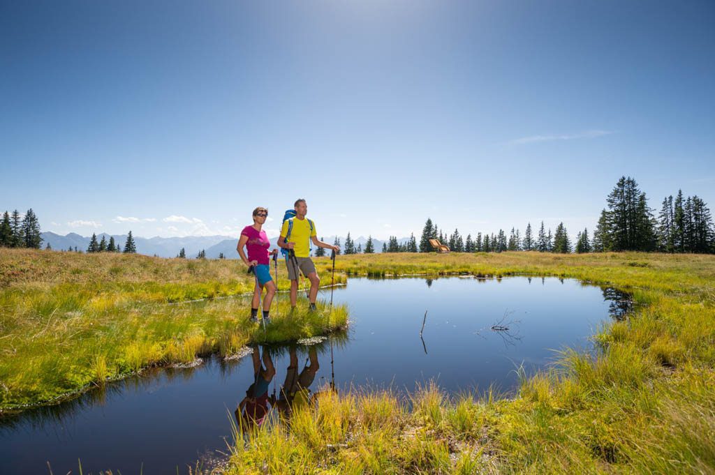 Wanderer am Rossbrand, Tourismusverband Radstadt, Rossbrand, blauer Himmel