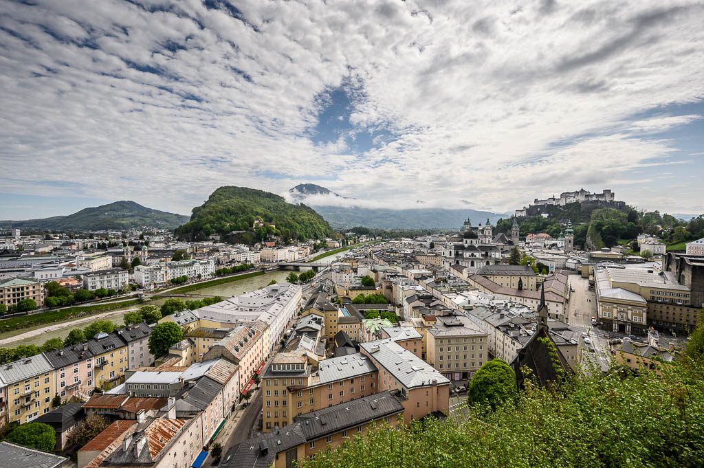 Salzburg, Ortsbild, Salzach, Dom, Kirche, Haus, Gebirge