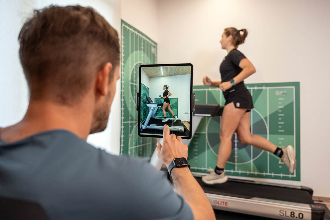 Praxisfotografie Physiotherapie Behandlungsszene0031
