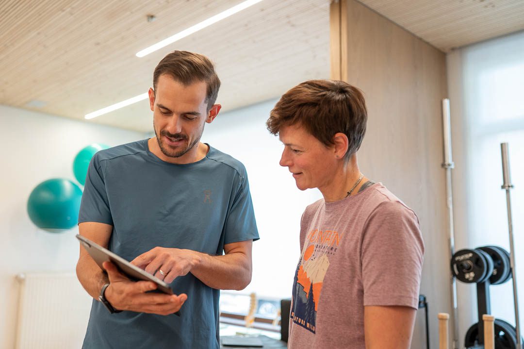 Praxisfotografie Physiotherapie Behandlungsszene0033
